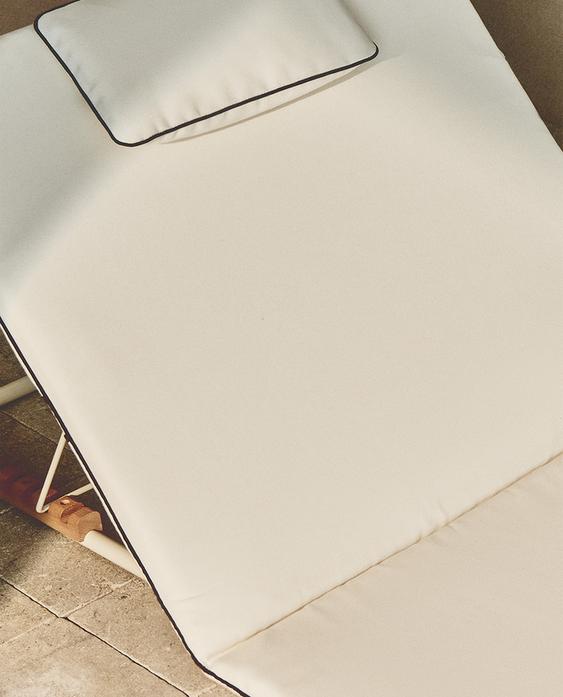 LARGE FOLDABLE BEACH GROUND LOUNGER LARGE FOLDABLE BEACH GROUND LOUNGER