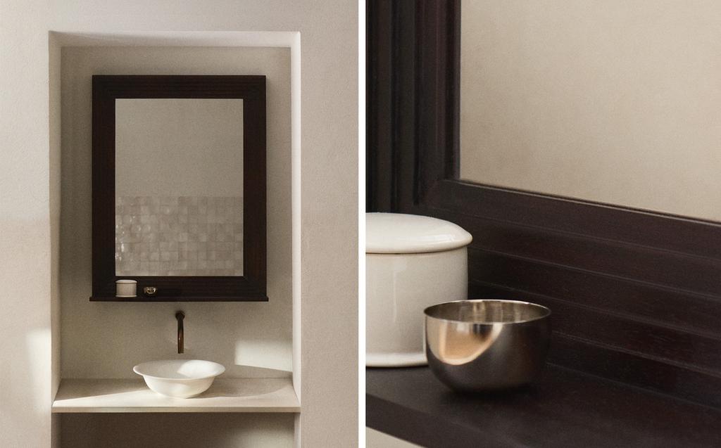 WOODEN WALL MIRROR WOODEN WALL MIRROR