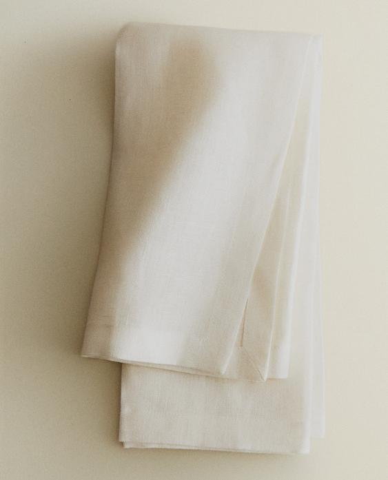 PACK OF PLAIN-COLOURED LINEN NAPKINS