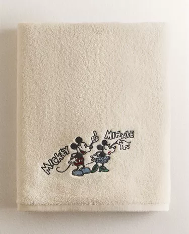 KIDS' MICKEY & MINNIE ©DISNEY PRINT TERRY TOWEL KIDS' MICKEY & MINNIE ©DISNEY PRINT TERRY TOWEL