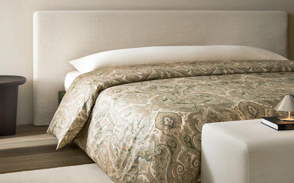 PAISLEY COTTON SATEEN DUVET COVER (300 THREAD COUNT)