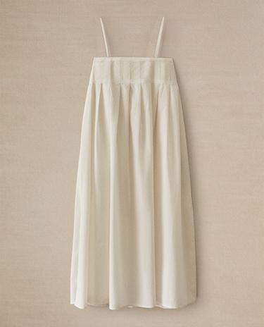 LONG PLEATED NIGHTDRESS