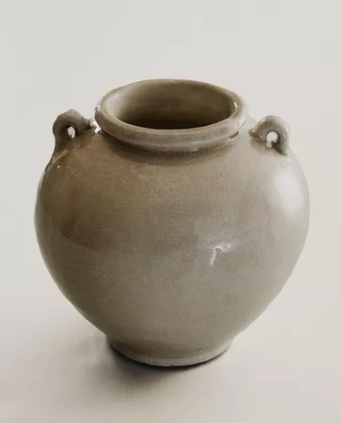 CRACKED CERAMIC VASE