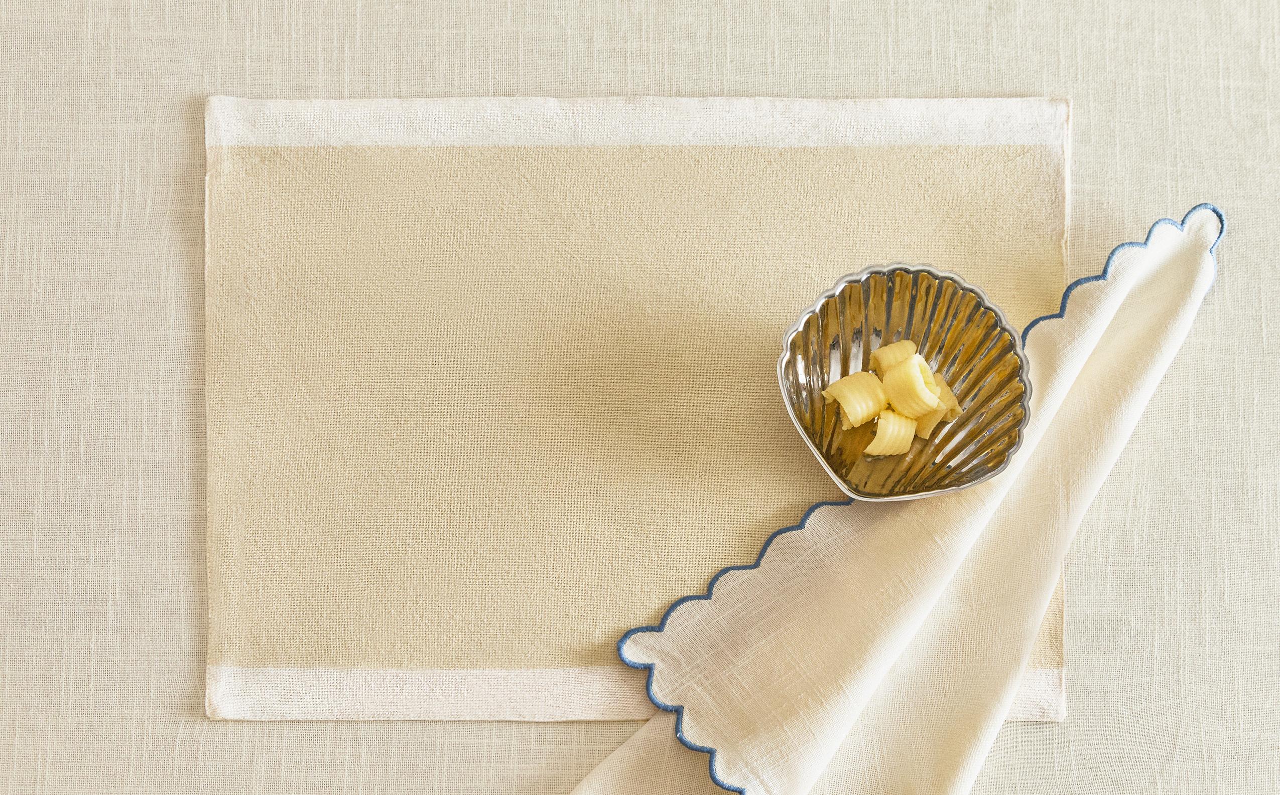 PLACEMAT WITH COLOURED BORDER