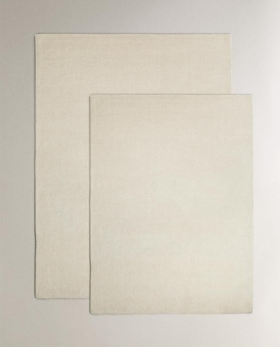 SOLID WOOL RUG