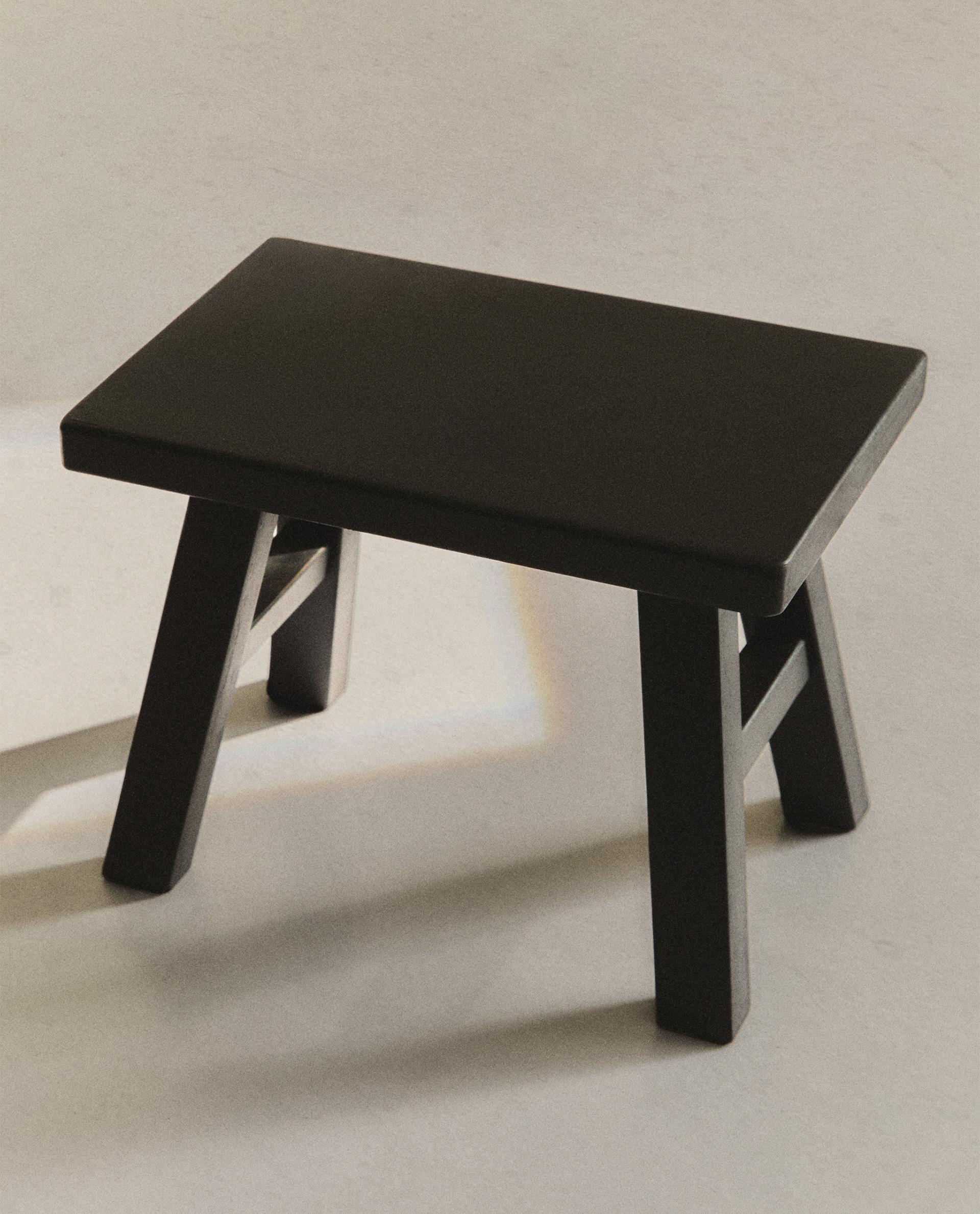 OK-[TABURETE MINI MADERA 30X25X25]L2-