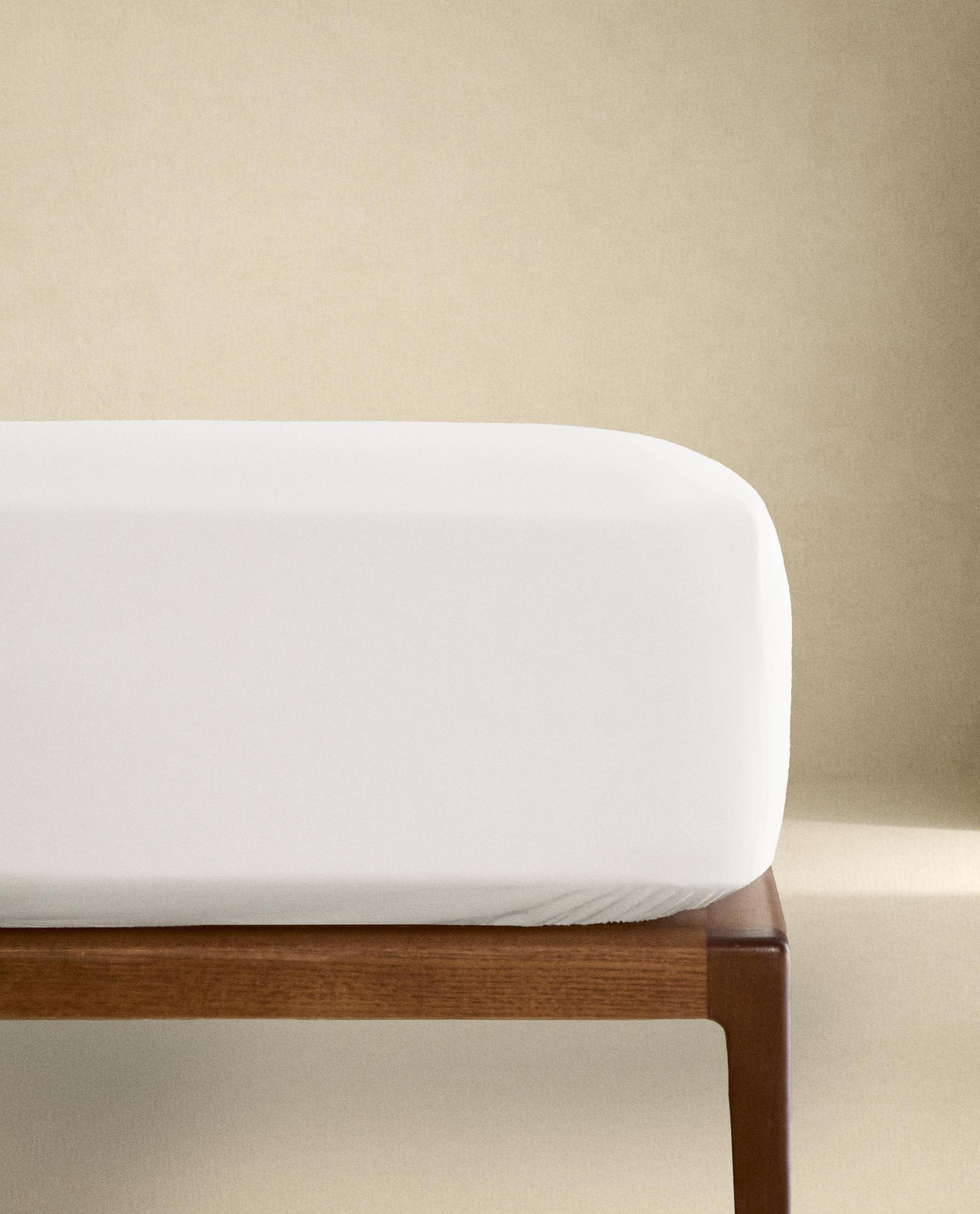 PERCALE FITTED SHEET | 30 CM HIGH (300 THREAD COUNT) PERCALE FITTED SHEET | 30 CM HIGH (300 THREAD COUNT)