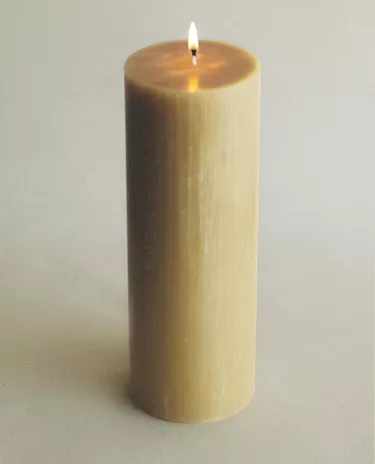 LONG DECORATIVE CYLINDRICAL CANDLE