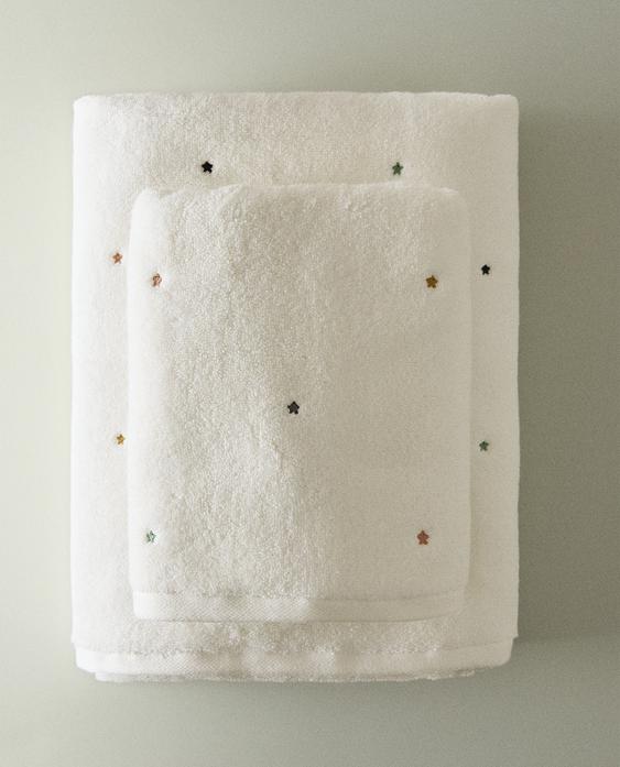 KIDS' STAR BATH TOWEL