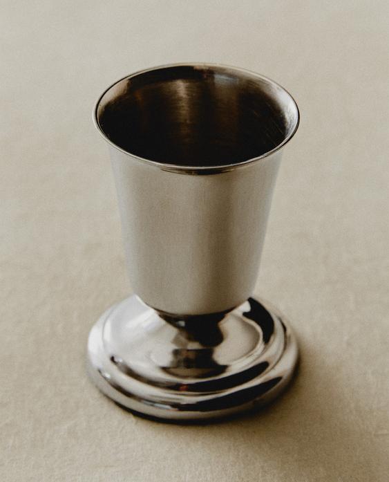 SHINY STEEL TEALIGHT HOLDER