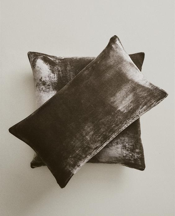 VELVET CUSHION COVER