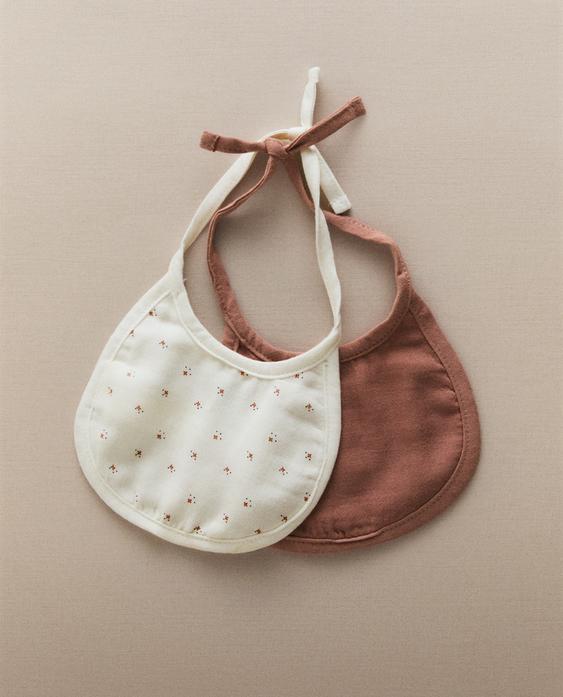 花朵婴儿围兜（2 件套装）