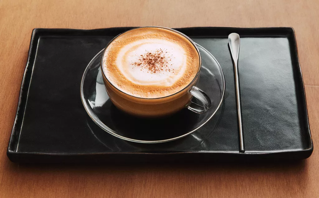 银边硼硅玻璃茶杯和杯碟