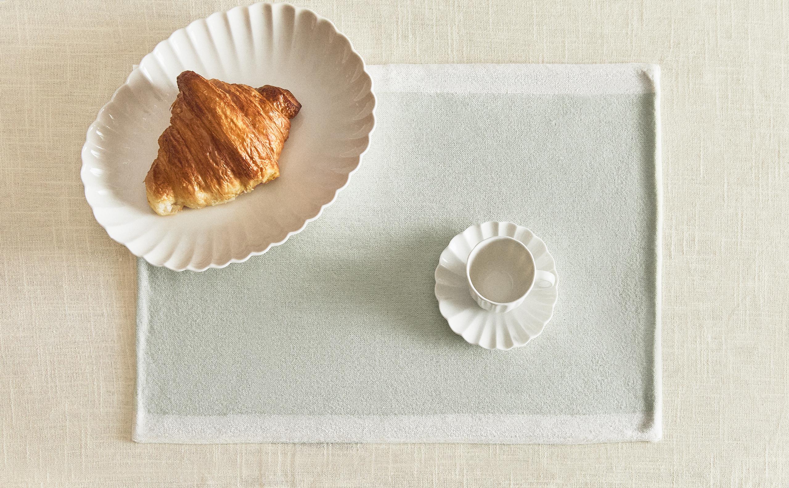 PLACEMAT WITH COLOURED BORDER