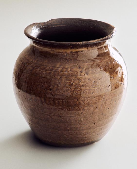 CERAMIC VASE