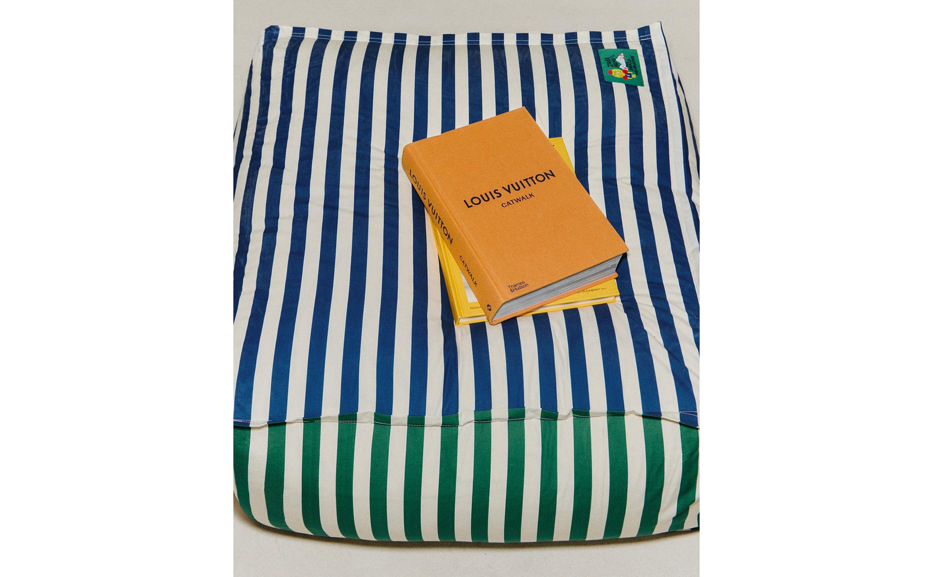 X THE ANIMALS OBSERVATORY 儿童条纹蒲团