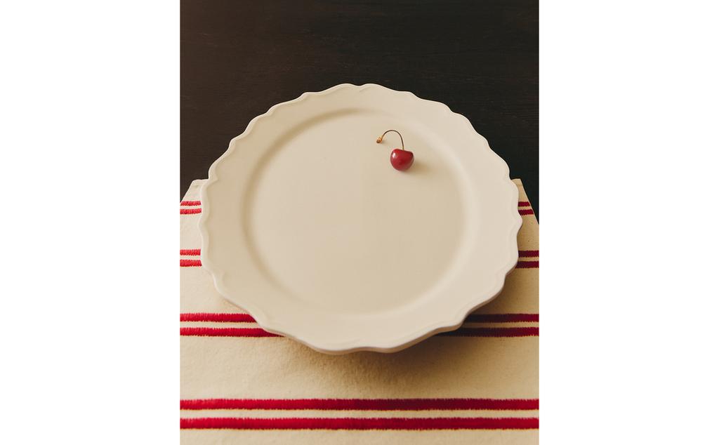 EARTHENWARE SERVING DISH WITH RAISED-DESIGN EDGE