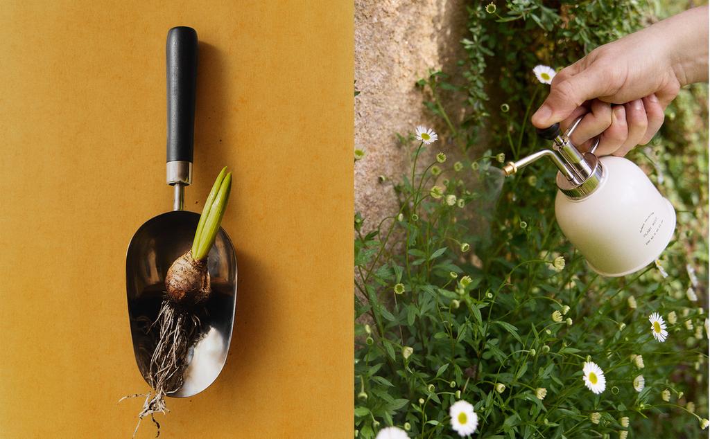 STEEL GARDEN SPRAYER AND SCOOP