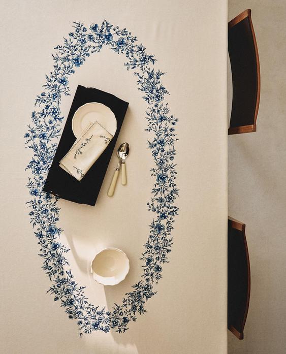 FLORAL SATIN TABLECLOTH