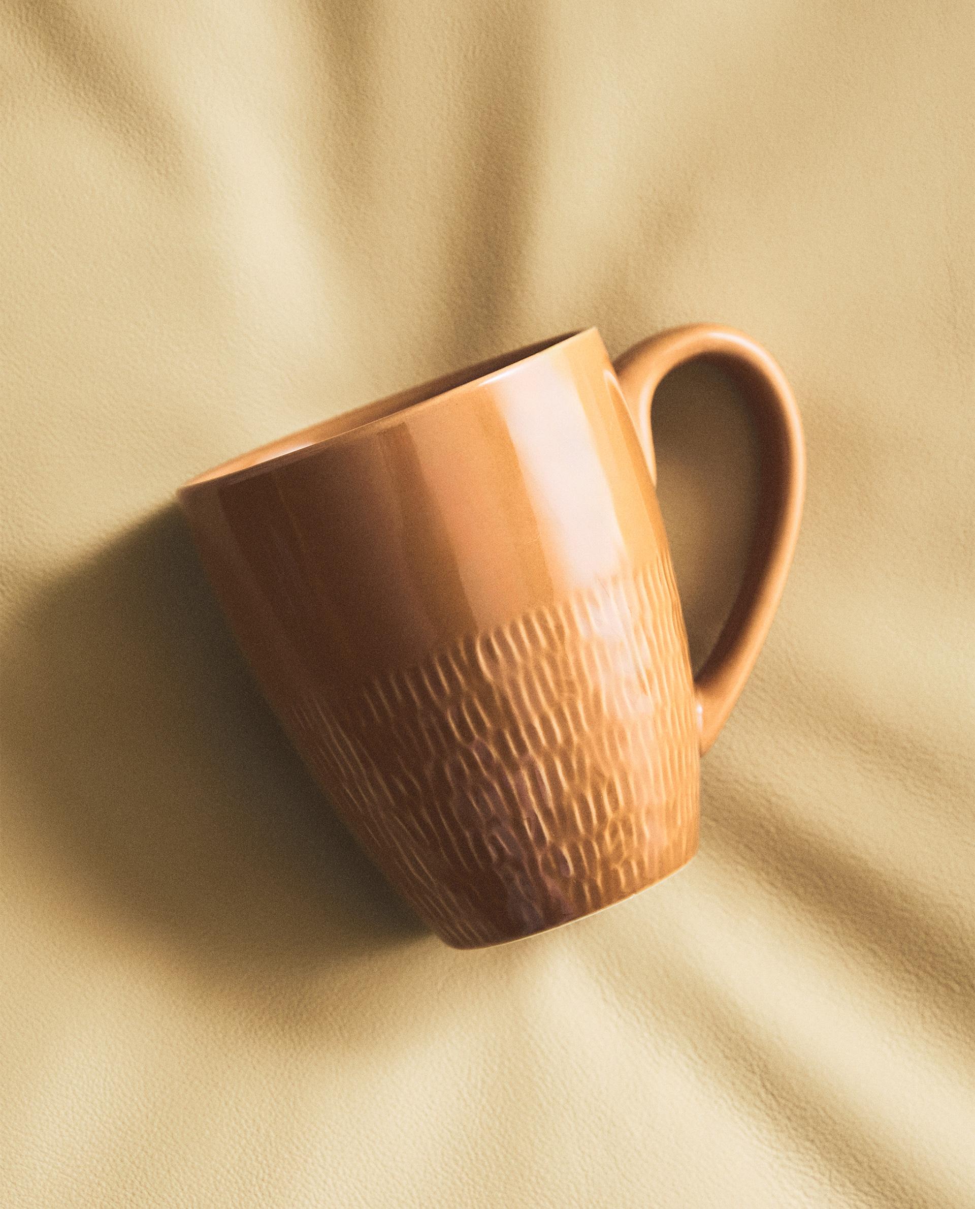 CARAMEL STONEWARE MUG