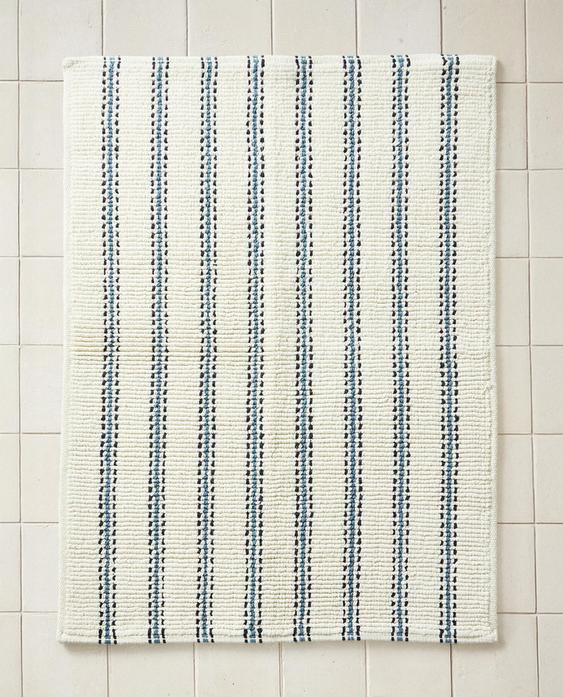 STRIPED BATH MAT