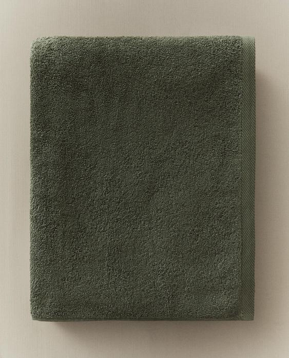 纯色棉织浴室毛巾(500 克/平方米)