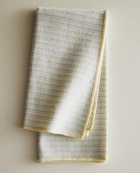 PACK OF STRIPED OVERLOCK NAPKINS (PACK OF 2)