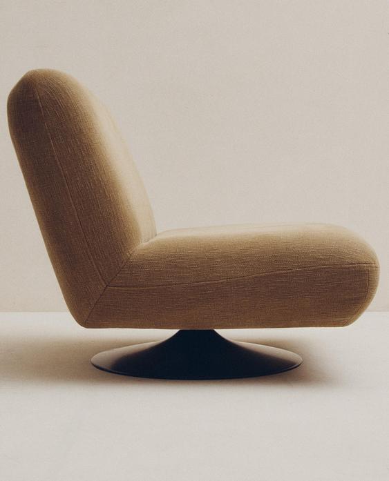 COTTON SWIVEL ACCENT CHAIR