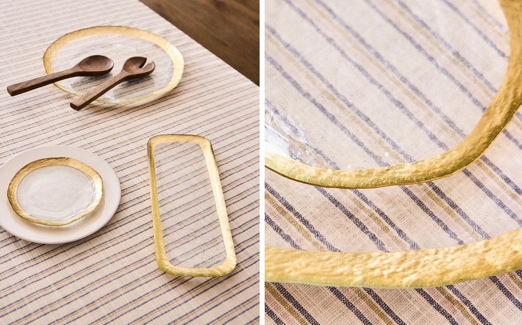 GLASS DINNER SET WITH RAISED RIM