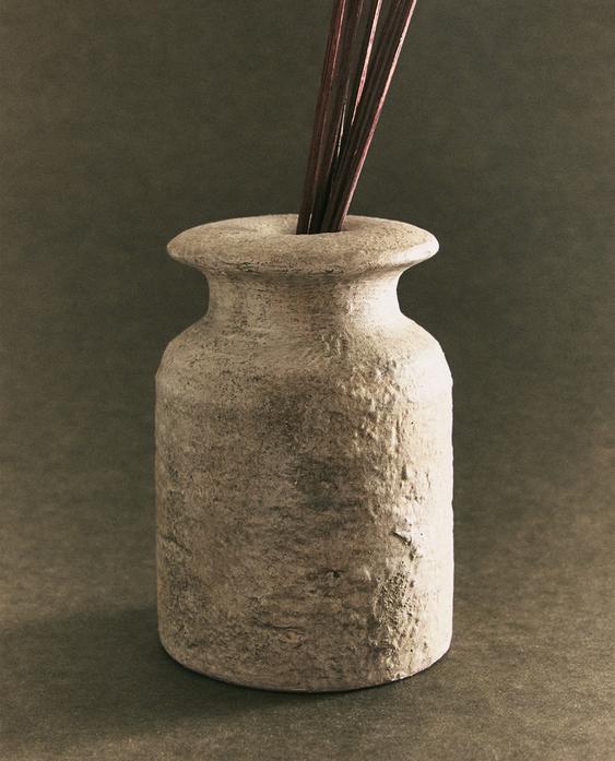 DECORATIVE WHITE CERAMIC REED DIFFUSER COVER