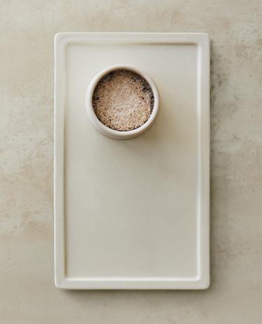 RECTANGULAR CERAMIC BATHROOM TRAY