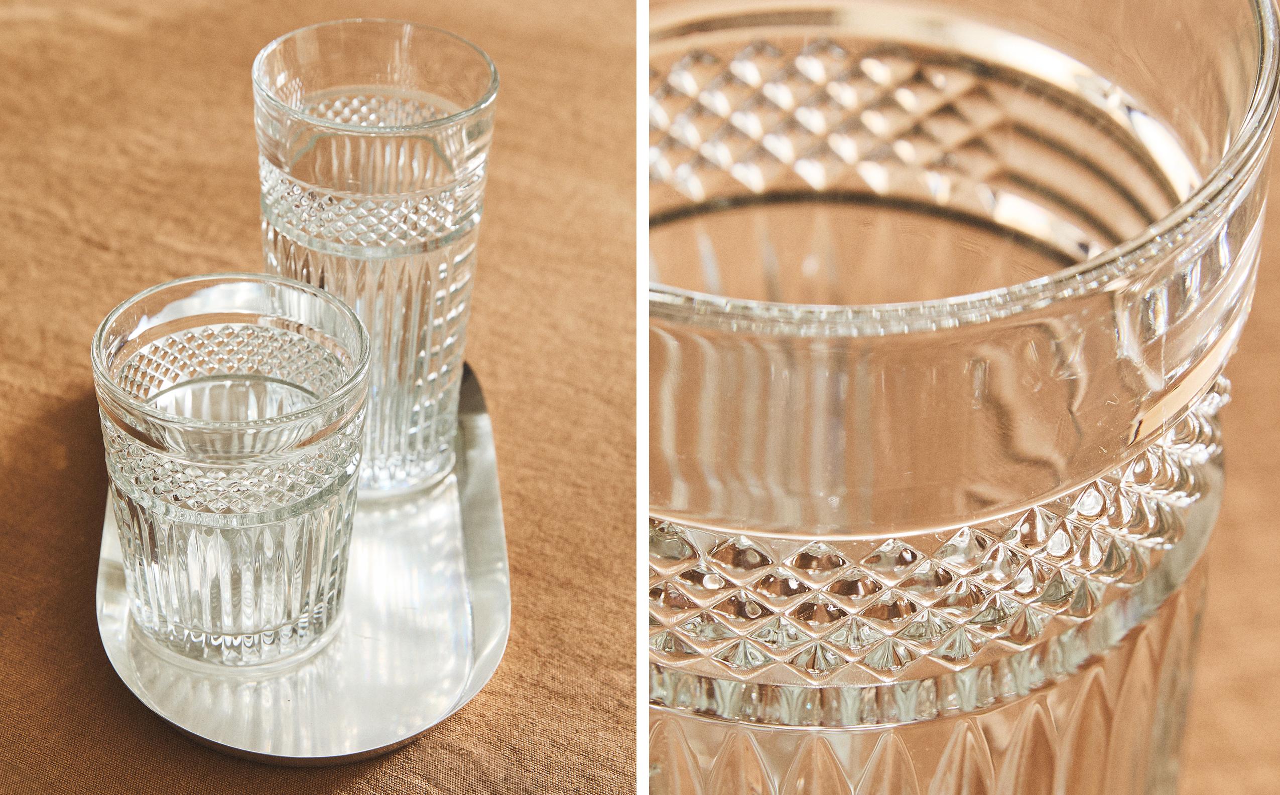 SET OF RAISED DESIGN GLASS TUMBLERS