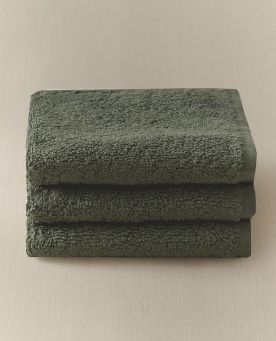 PACK OF COTTON HAND TOWELS (PACK OF 3) PACK OF COTTON HAND TOWELS (PACK OF 3)