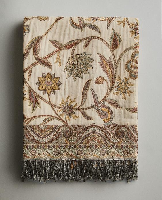 FLORAL JACQUARD THROW FLORAL JACQUARD THROW