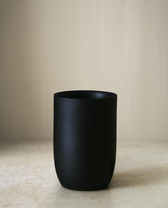 黑色树脂牙刷杯
