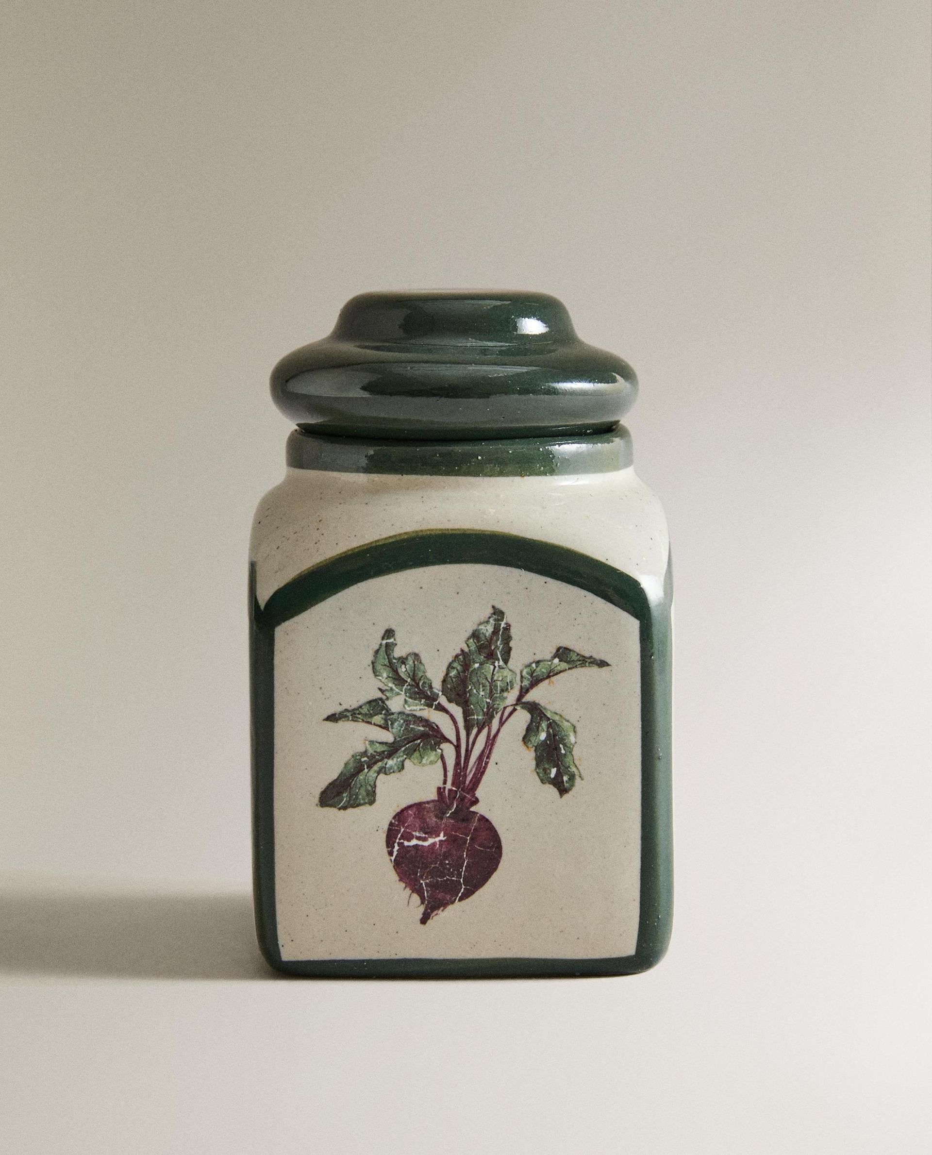 (320 G) BEETROOT SCENTED CANDLE (320 G) BEETROOT SCENTED CANDLE