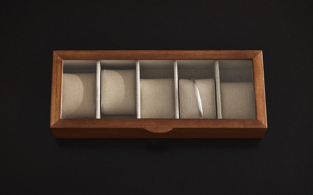 WOODEN AND LINEN WATCH BOX