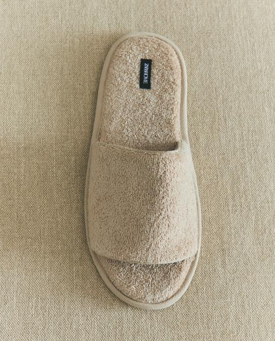 OPEN TERRY BATHROOM SLIPPERS OPEN TERRY BATHROOM SLIPPERS