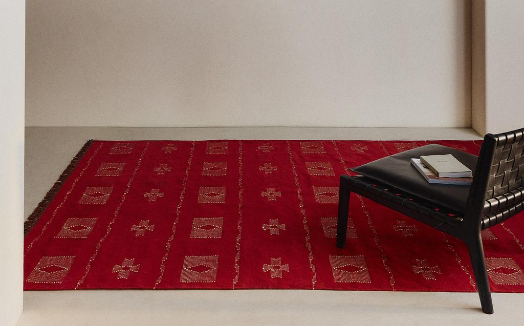 GEOMETRIC PRINT WOOL AND RAFFIA RUG