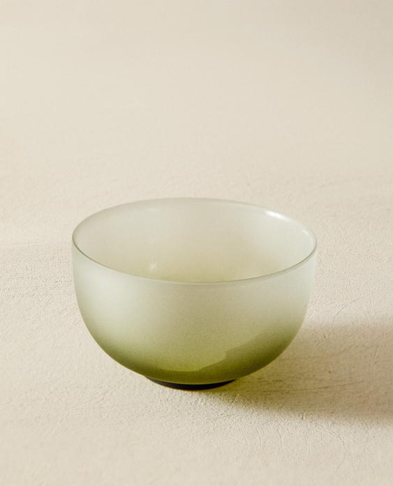 OMBRÉ GLASS BOWL