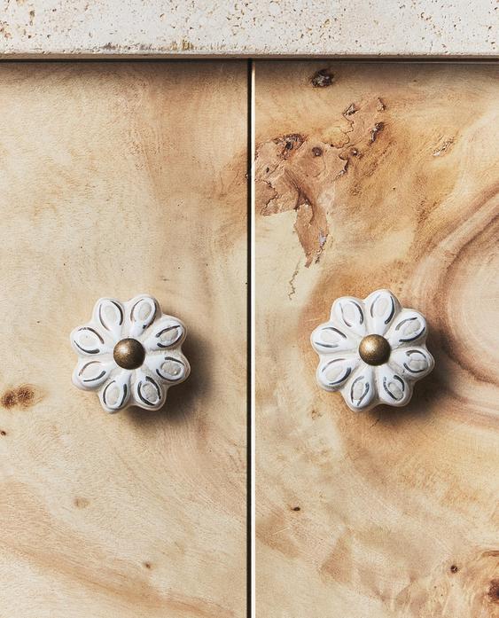 PACK OF CERAMIC FLOWER DOOR KNOBS (PACK OF 2)