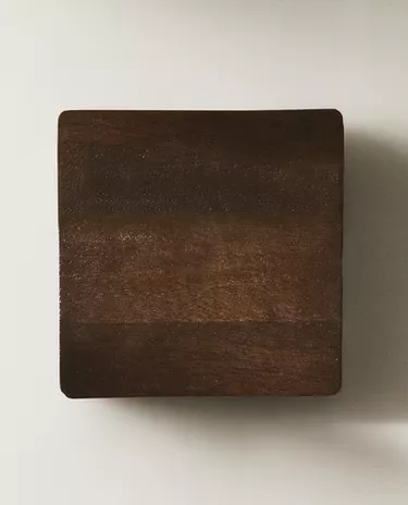MEDIUM WOODEN BOX WITH LID