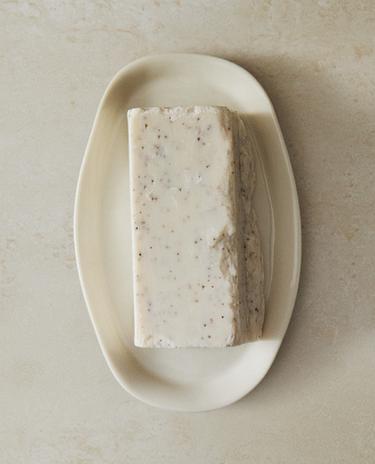 TEXTURED BATHROOM SOAP DISH