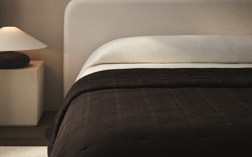 GATHERED COTTON QUILTED BEDSPREAD GATHERED COTTON QUILTED BEDSPREAD