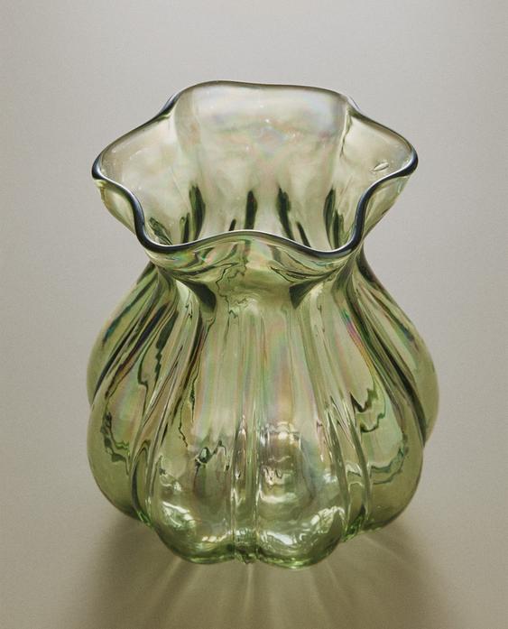 波浪纹玻璃花瓶