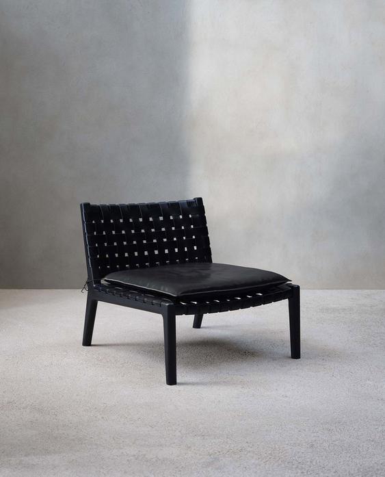 LOUNGE CHAIR 01 LOUNGE CHAIR 01