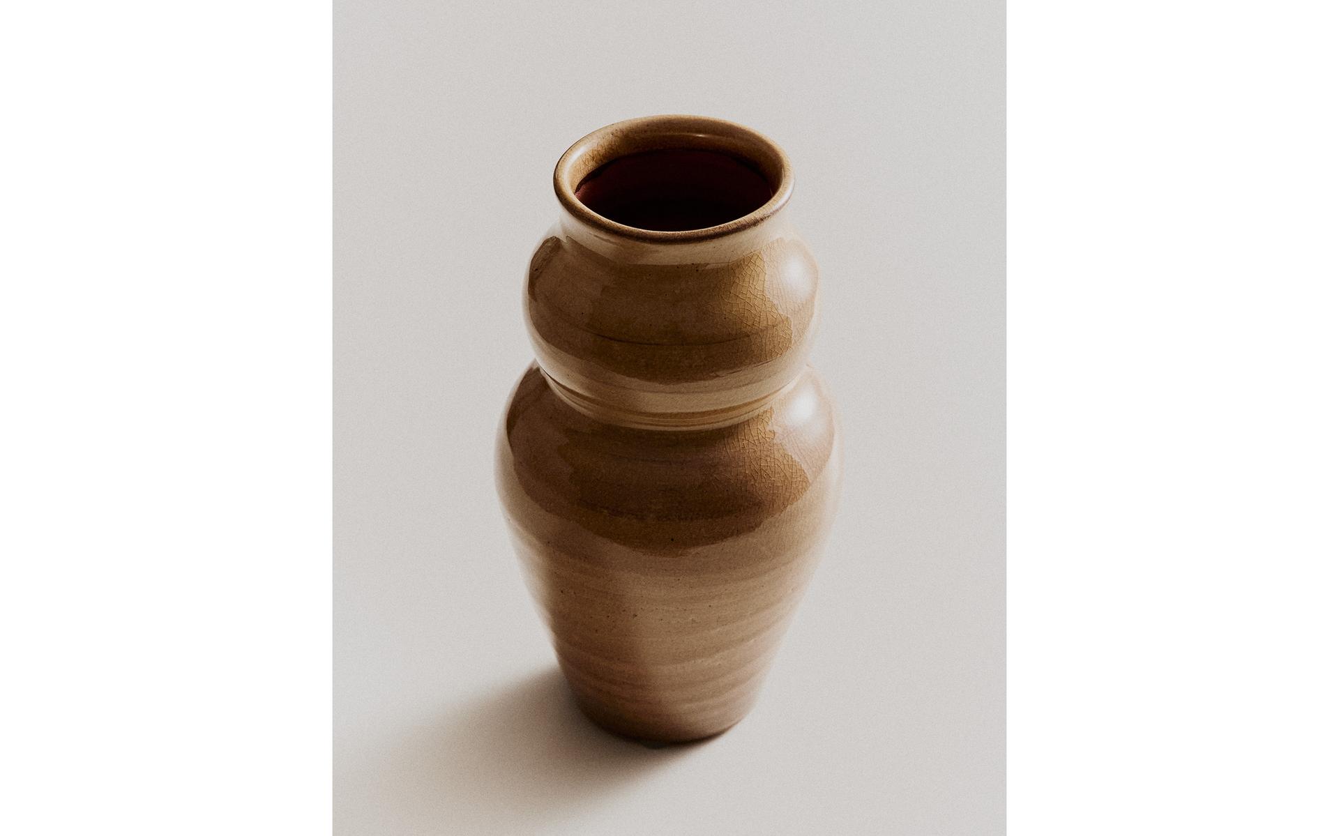 DECORATIVE HULU-SHAPED CERAMIC VASE