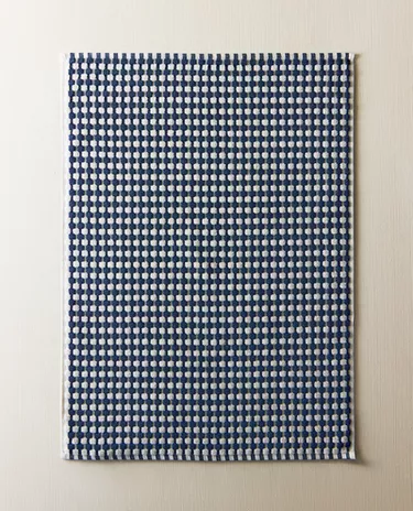 TEXTURED WAFFLE BATH MAT