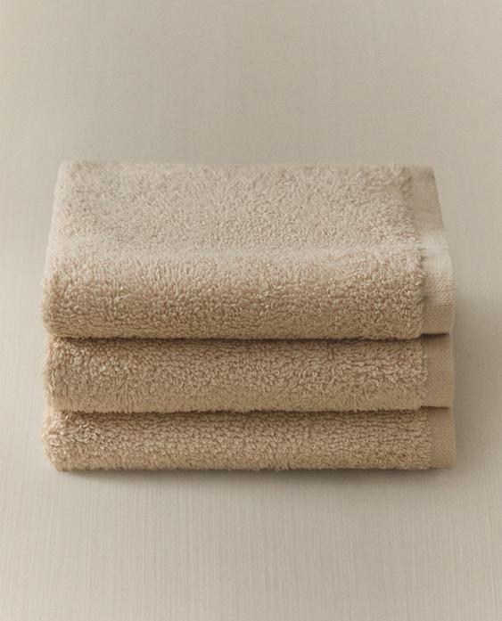 PACK OF COTTON HAND TOWELS (PACK OF 3) PACK OF COTTON HAND TOWELS (PACK OF 3)