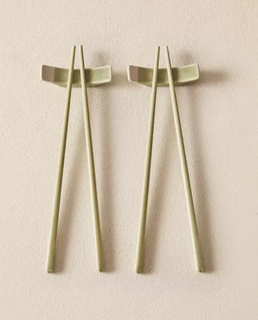 SET OF CERAMIC CHOPSTICKS AND HOLDER (SET OF 2)